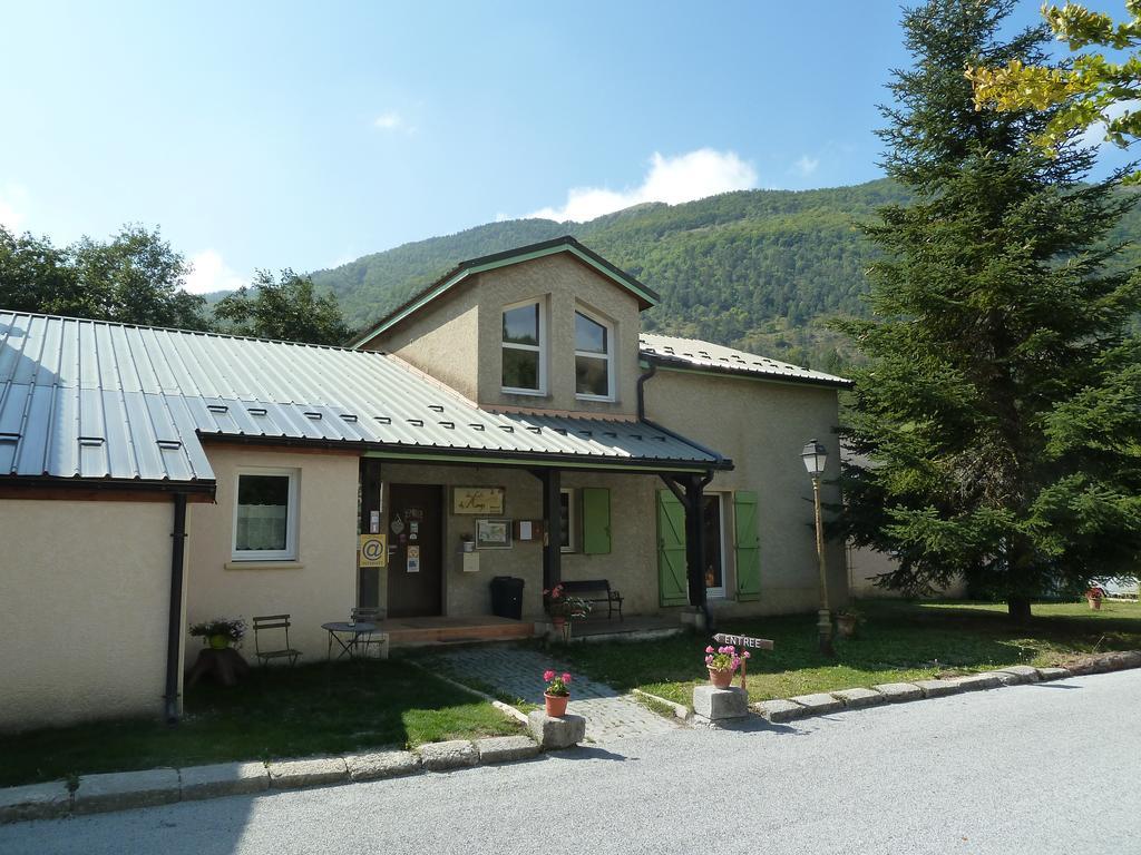 Gite Des Monges Sisteron Exterior photo