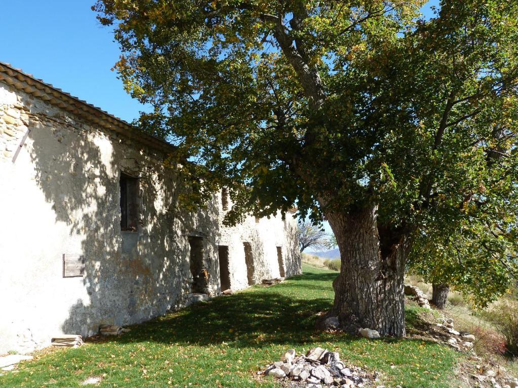 Gite Des Monges Sisteron Exterior photo